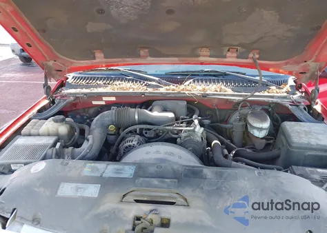 2004 GMC Sierra 1500 из США, поврежденный, VIN 1GTEC19X24Z323812